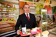 Bane Knezevic, Vorstandsvorsitzender McDonald's Deutschland zum Jahrespressegespräch 2008 im McDonald's Restaurant Kirchheim, bei München (Foto: McDonalds)
